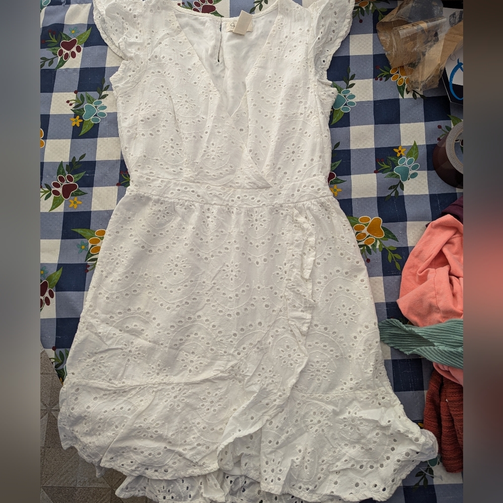 White Jessica Simpson dress